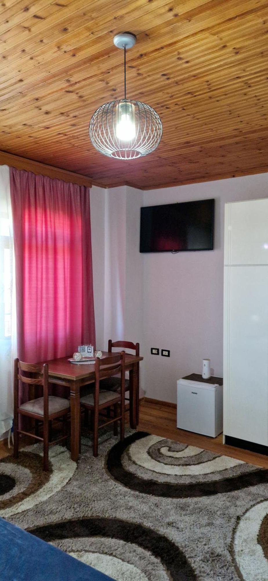 Shena Guest House จีโรคาสเตอร์ ภายนอก รูปภาพ