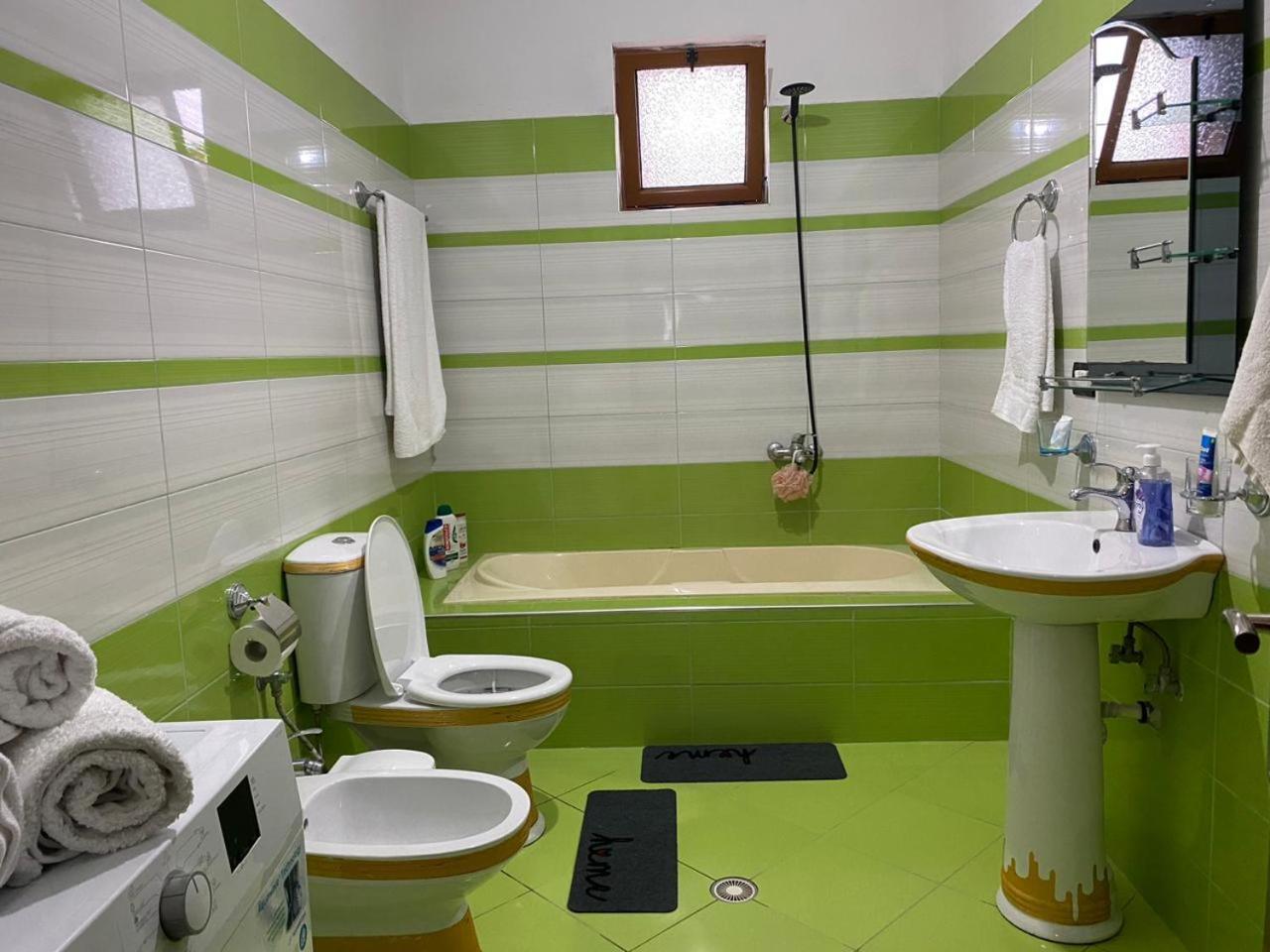 Shena Guest House จีโรคาสเตอร์ ภายนอก รูปภาพ